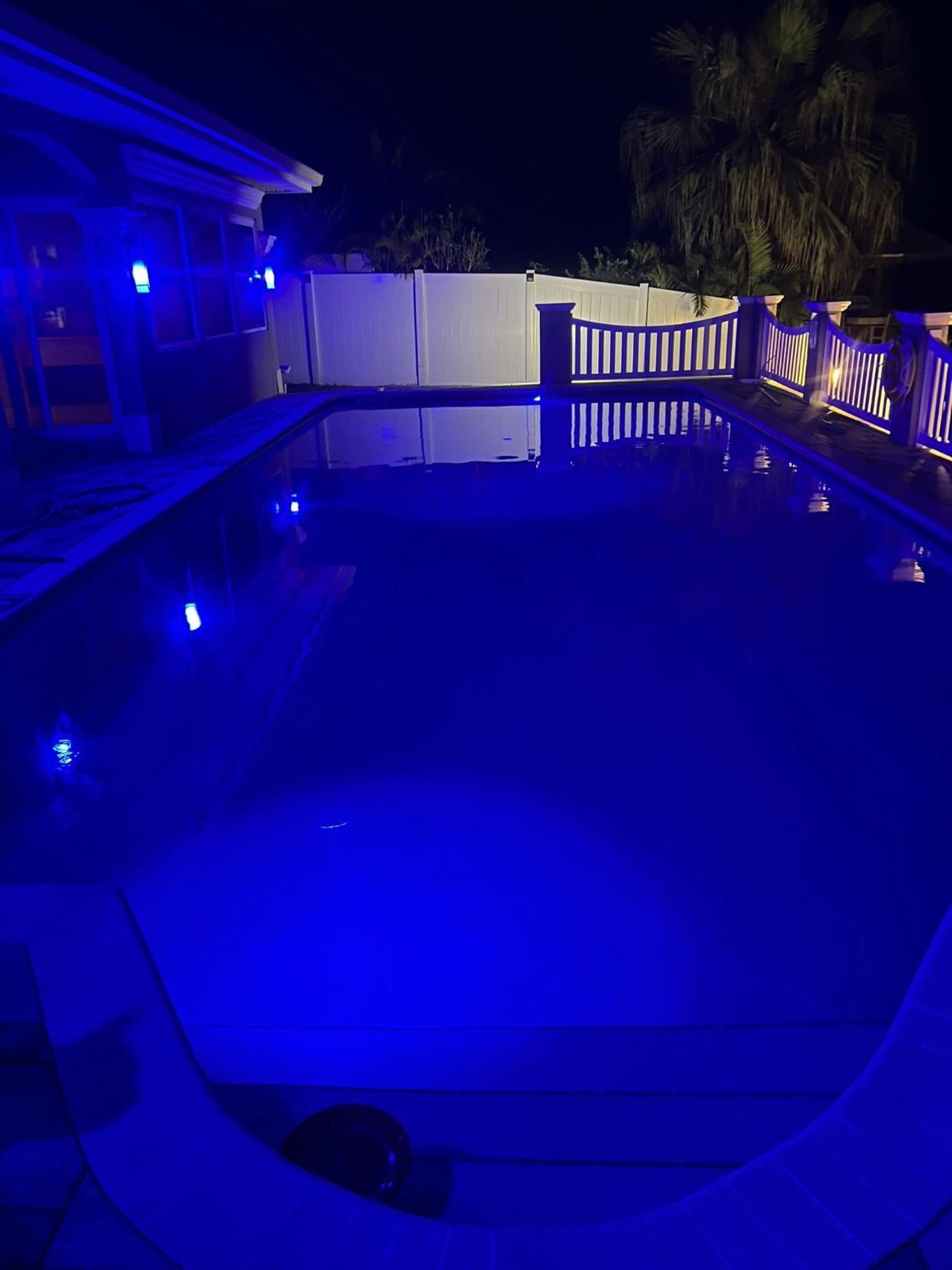 Dolphin Cove In Cocoa Beach Fl Exterior foto